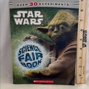 Star Wars Science Fair Book with Yoda, 30 Award winning Experiments!